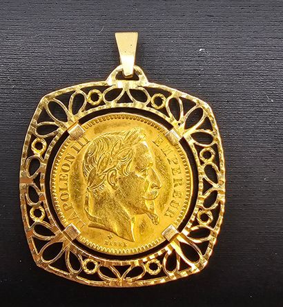 Pièce de 20 francs en or jaune montée en...
