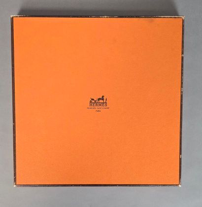 HERMES Paris, 
Carré de soie, modèle 