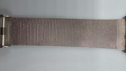 Lot de trois montres d'homme en métal dont:
-...