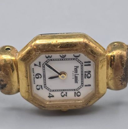Lot de 7 montres de dame en métal doré comprenant...