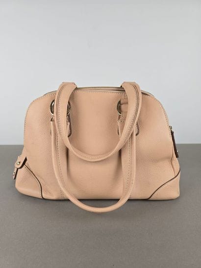 LANCEL.
Sac en cuir de dame, modèle 