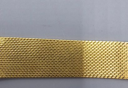 Lot de trois montres d'homme en métal dont:
-...