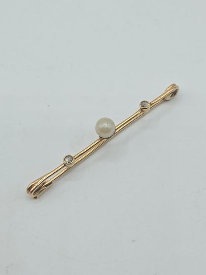 Broche-barrette en or jaune 750°° ornée d'une...