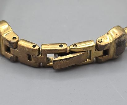 Lot de 7 montres de dame en métal doré comprenant...