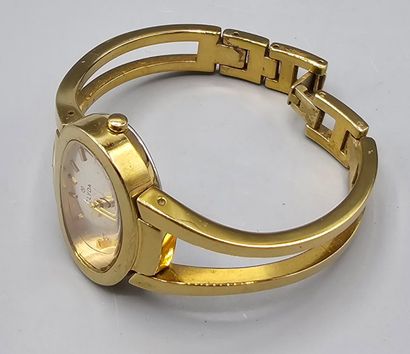 Lot de 7 montres de dame en métal doré comprenant...