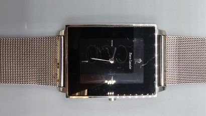 Lot de trois montres d'homme en métal dont:
-...