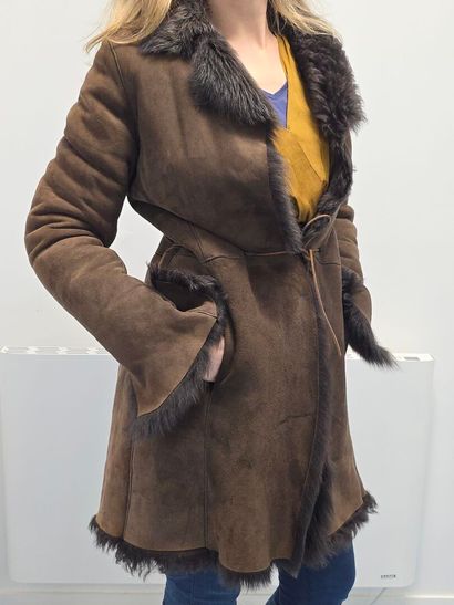 VENT COUVERT PARIS
Veste en cuir et mouton...