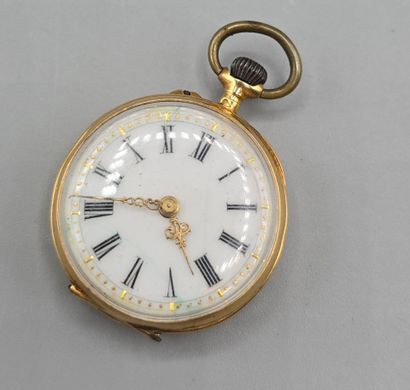 Montre de col en or jaune 750°°.
La cuvette...