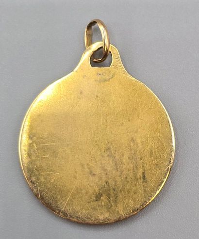 AUGIS
Médaille de baptême en or jaune 750°°...