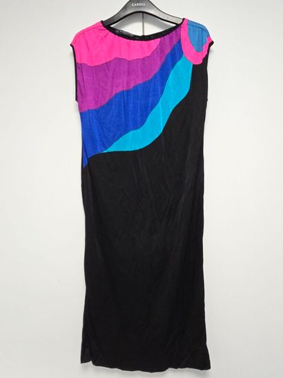 LOUIS FERAUD
Robe de cocktail noire, bleue,...