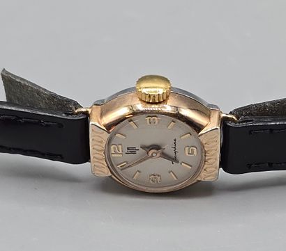 LIP. 
Montre de dame, modèle 