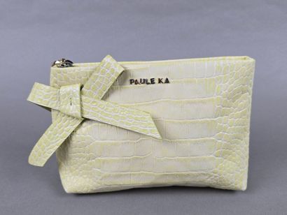 Paule KA
Deux pochettes en cuir imitant le...