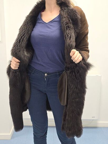 VENT COUVERT PARIS
Veste en cuir et mouton...