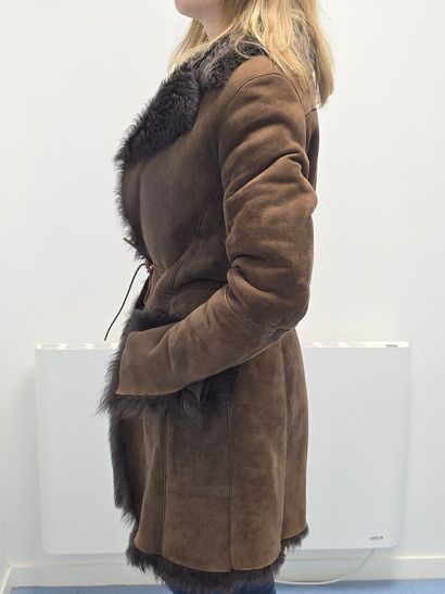 VENT COUVERT PARIS
Veste en cuir et mouton...