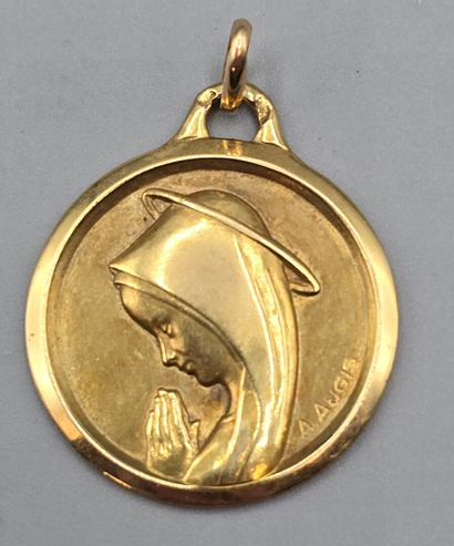 AUGIS
Médaille de baptême en or jaune 750°°...