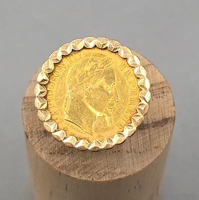 Pièce de 10 francs en or jaune montée en...