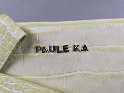 Paule KA
Deux pochettes en cuir imitant le...