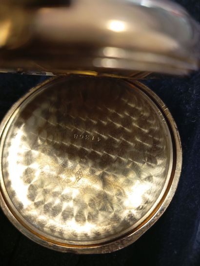 LIP Chronomètre
Montre de poche en or jaune...