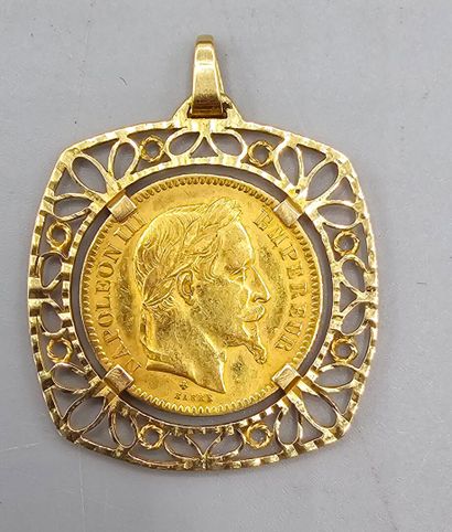 Pièce de 20 francs en or jaune montée en...