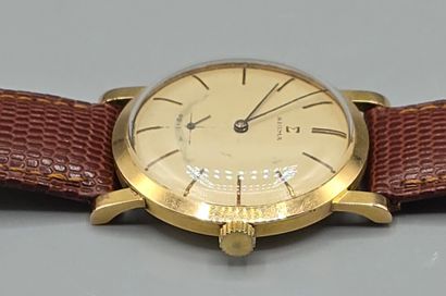 SIGMA, 21 rubis incabloc autmagnétique, SUISSE.
Montre...