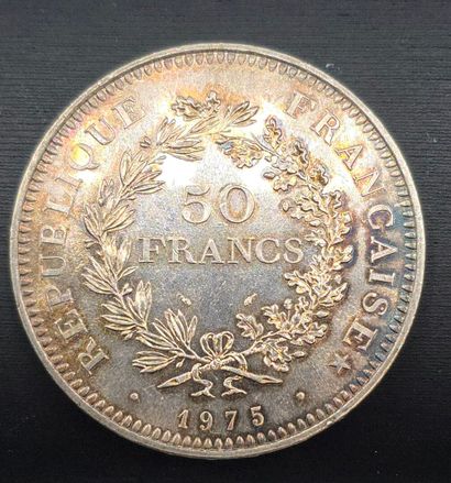 FRANCE. 
Lot de huit pièces de 50 francs...