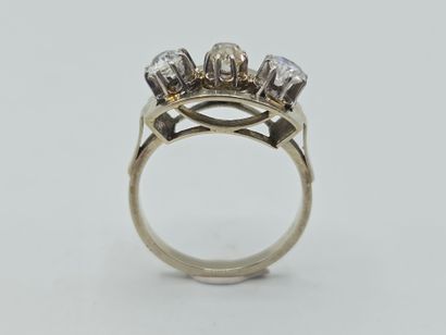 Bague en platine et or blanc 750°° ornée...
