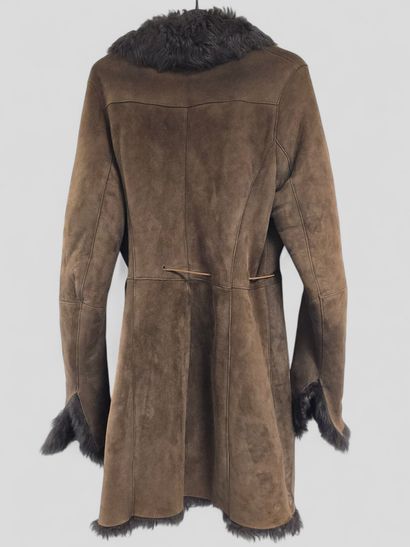 VENT COUVERT PARIS
Veste en cuir et mouton...