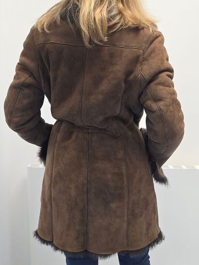 VENT COUVERT PARIS
Veste en cuir et mouton...