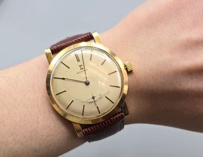 SIGMA, 21 rubis incabloc autmagnétique, SUISSE.
Montre...
