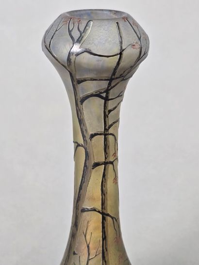 François-Théodore LEGRAS (1839-1916) 
Vase...