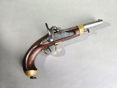 Pistolet d'arçon, modèle 1822 T-BIS.
Chiens...