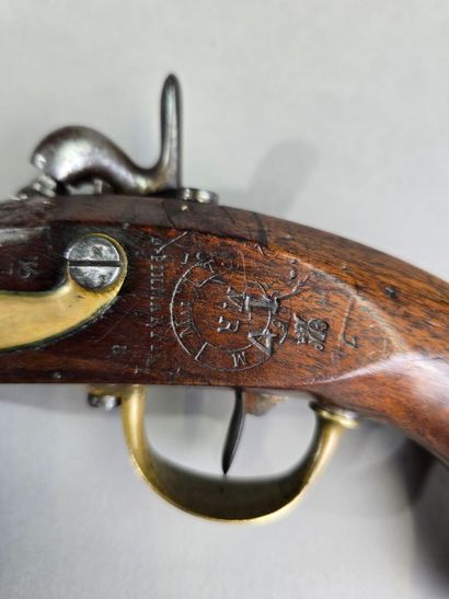 Pistolet d'arçon, modèle 1822 T-BIS.
Chiens...