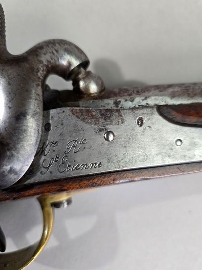 Pistolet d'arçon, modèle 1822 T-BIS.
Chiens...