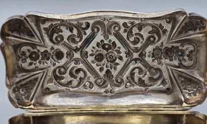 Grande boîte rectangulaire en argent et vermeil...
