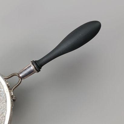 Paire de réchauds ou chauffe-plats en argent...