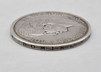 Deux Pièces de 5 Francs Argent :
- L'une...