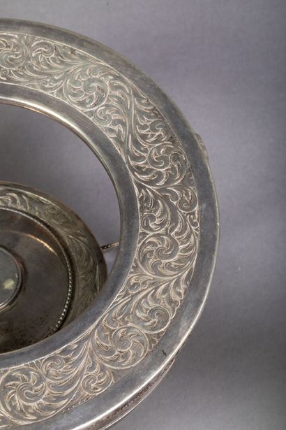 Paire de réchauds ou chauffe-plats en argent...