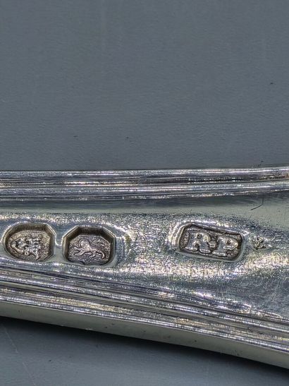 LONDRES, 1819
Cuillère à ragoût en argent,...