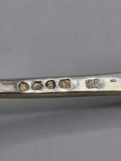 LONDRES, 1899.
Cuillère à ragoût en argent,...