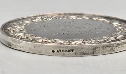 Lot de 4 jetons de mariage en argent (3 gravées...
