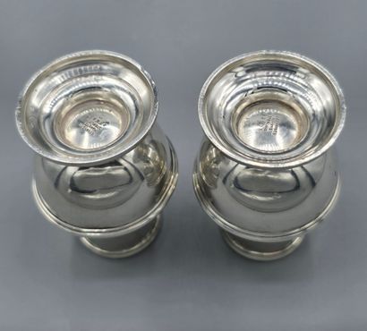 TIFFANY & CO
Paire de salières en argent.
Mention...