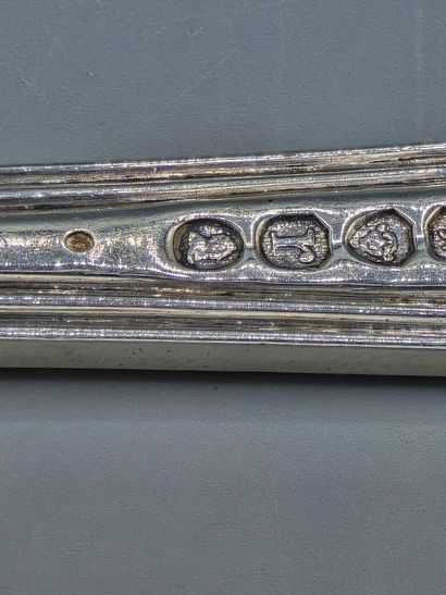 LONDRES 1832 (Angleterre). 
Louche en argent,...