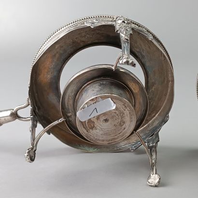 Paire de réchauds ou chauffe-plats en argent...