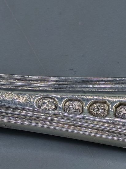 LONDRES, 1819
Cuillère à ragoût en argent,...