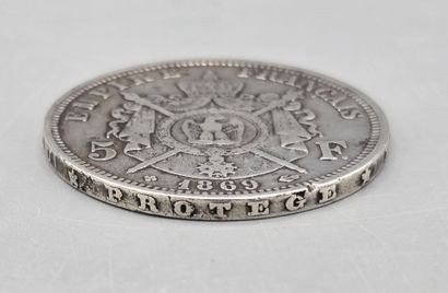 Deux Pièces de 5 Francs Argent :
- L'une...