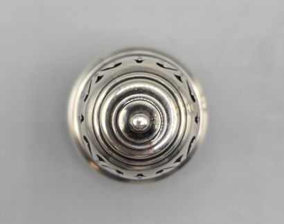 TIFFANY & Co 
Saupoudroir en argent.
Mention...