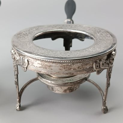 Paire de réchauds ou chauffe-plats en argent...