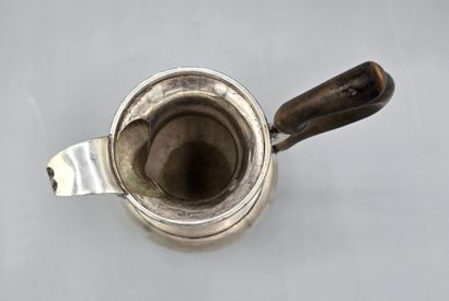 VIENNE (Autriche), 1846
Verseuse en argent...