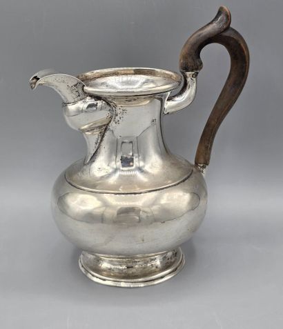 VIENNE (Autriche), 1846
Verseuse en argent...