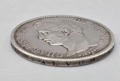 Deux Pièces de 5 Francs Argent :
- L'une...
